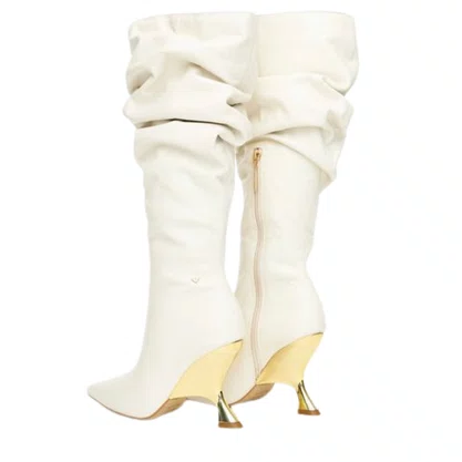 Bota lança Perfume Feminina Slouch Salto Metalizado Couro