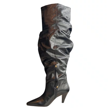 Bota Lança Perfume Slouch Over Feminina Preta Couro