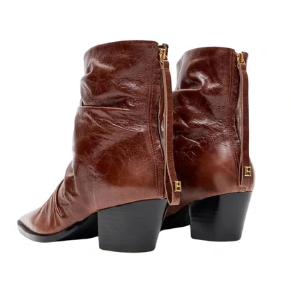 Bota Lança Perfume Slouchy Feminina Coffee Couro Verniz