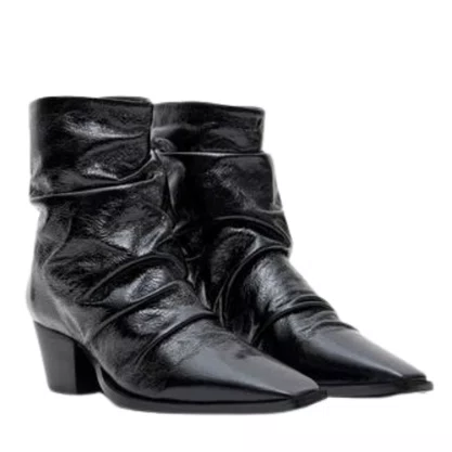 Bota Lança Perfume Slouchy Feminina Preta Couro Verniz