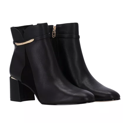Bota Luz da Lua Feminina Cano Curto Preto Couro