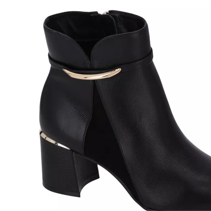 Bota Luz da Lua Feminina Cano Curto Preto Couro