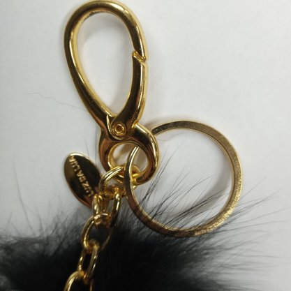 Chaveiro Luz da Lua Pompom Preto Patinha 