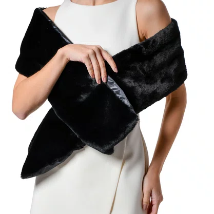 Estola Jorge Bischoff Feminina Preto Pêlo 
