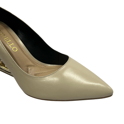 Scarpin Cecconello Feminino Off White Salto Alto Vazado Couro