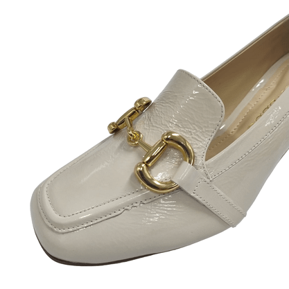 Scarpin Cecconello Off White Verniz Couro 