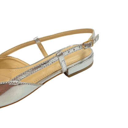 Slingback Cecconello Prata Couro 