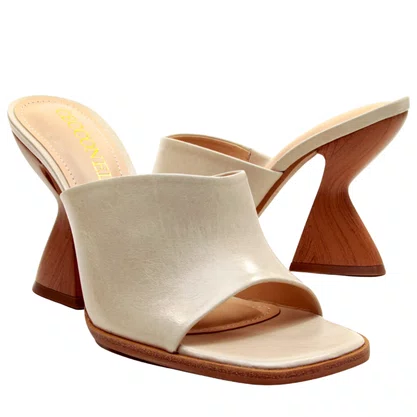 Tamanco Cecconello Feminino Off White Salto Allto Couro