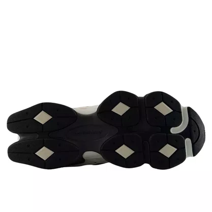 Tênis New Balance 9060 Masculino Bege Preto
