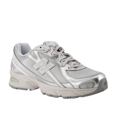 Tênis New Balance Feminino 740 Prata 