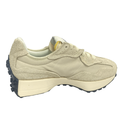 Tênis New Balance U327WCG Bege 