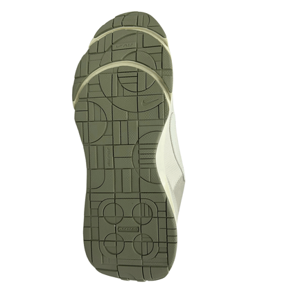 Tênis Nike Feminino Air Max Intrlk Lite Gelo Cinza