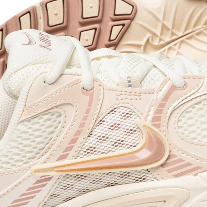 Tênis Nike Feminino V5 RNR Rosa Perolado 