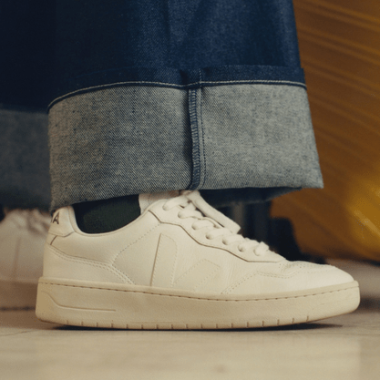 Tênis Veja Feminino V-90 White Couro 