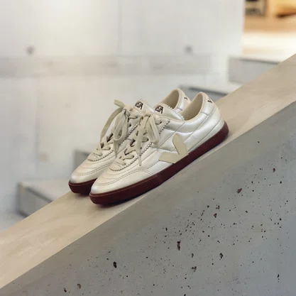 Tênis Veja Panenka Silver White Pierre Bark