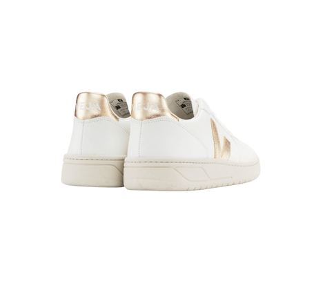 Tênis Veja V-10 Branco Dourado Couro