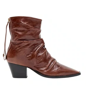 Bota Lança Perfume Slouchy Feminina Coffee Couro Verniz