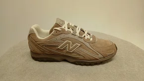 Tênis New Balance 204L Feminino Marrom Couro Camurça