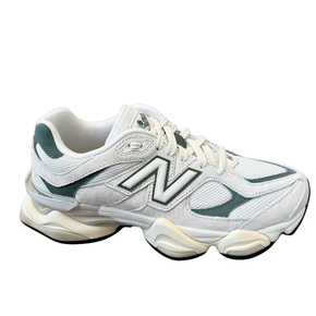 Tênis New Balance Feminino 9060 Branco Off Verde Couro Camurça