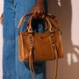 Bolsa Luiza Barcelos Feminina Caramelo Couro - Pequena 