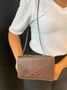Bolsa Santa Lolla Dark Cocoa Alça Transversal