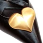 Scarpin Cecconello Feminino Coração Preto Ouro Couro