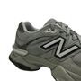 Tênis New Balance Masculino 9060 Cinza Couro